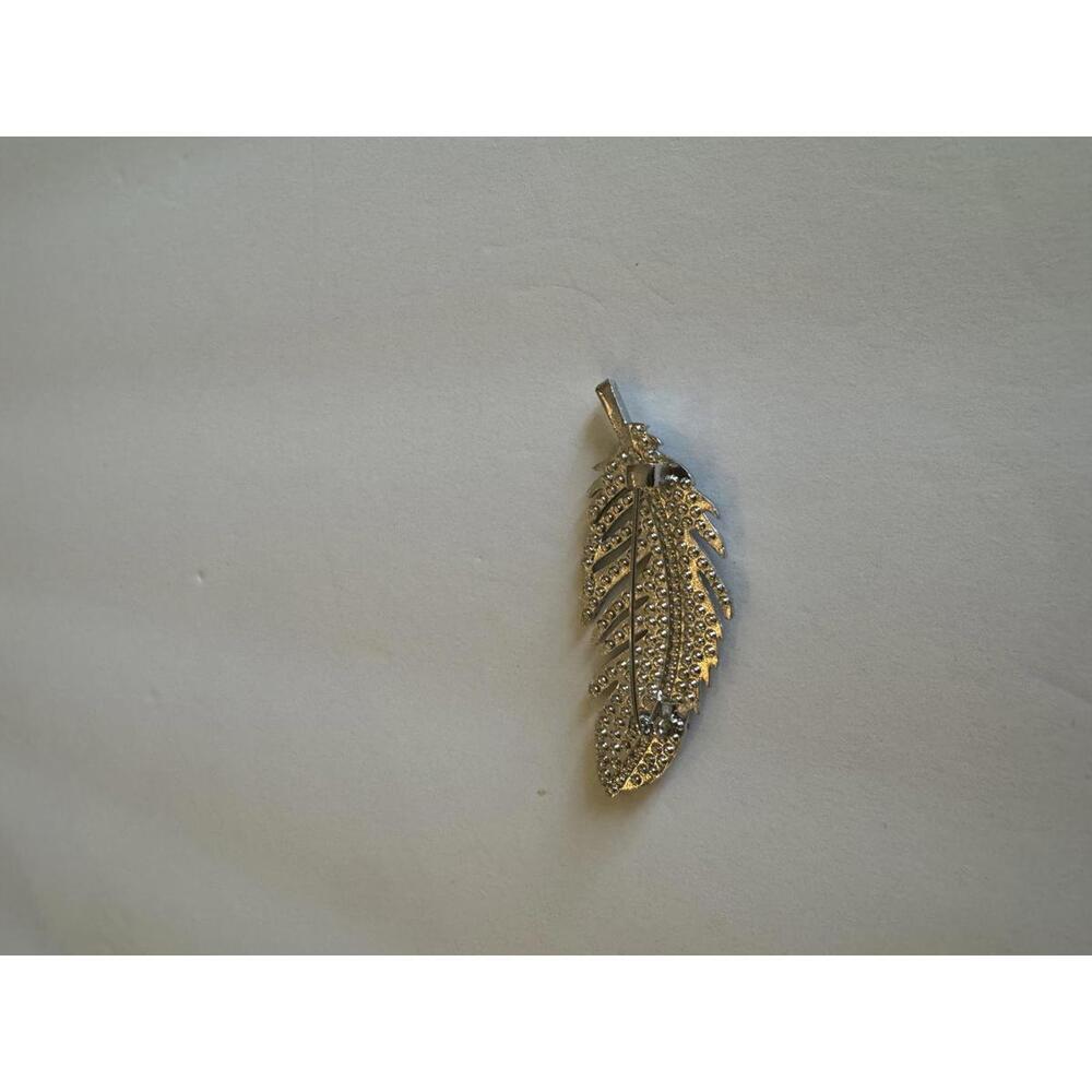 Sparkling Silver Feather Brooch Clip - Picture 4 of 4